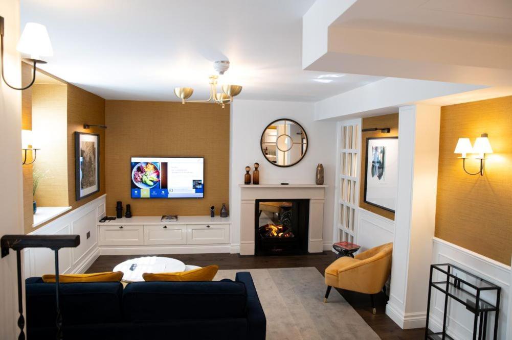The Capital Hotel, Apartments & Townhouse London Luaran gambar The interior of the hotel